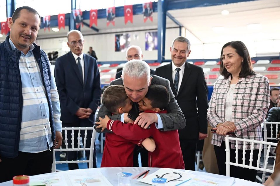 “Renklerin Serüveni Aile Boyama” Etkinliği